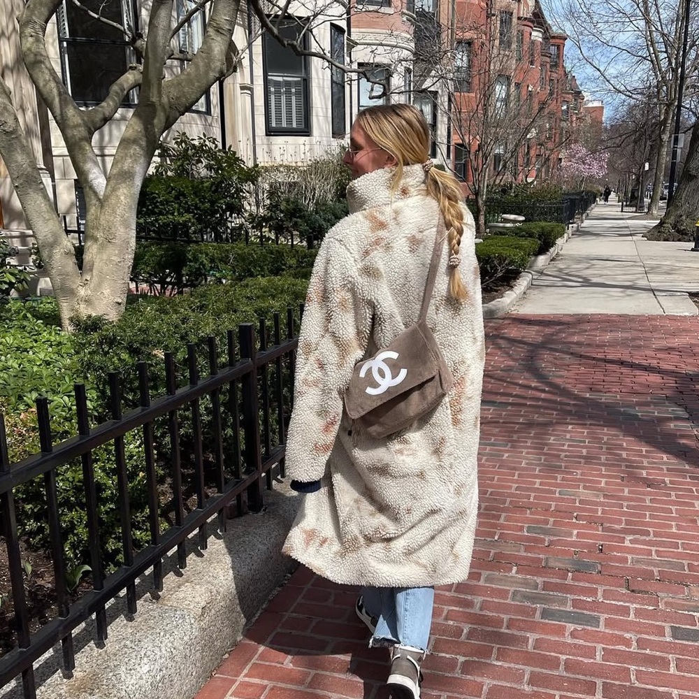 Lululemon Athletica Textured Fleece Coat in Ivory and Bronze